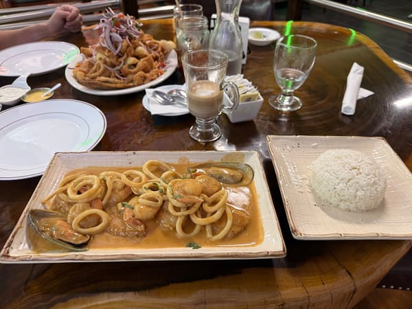 305 Peruvian Cuisine Lo~Cura