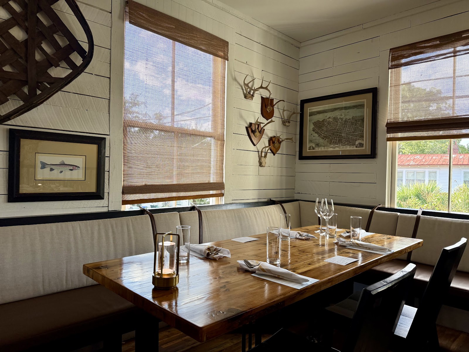 Lillian’s Petite Market & Eatery