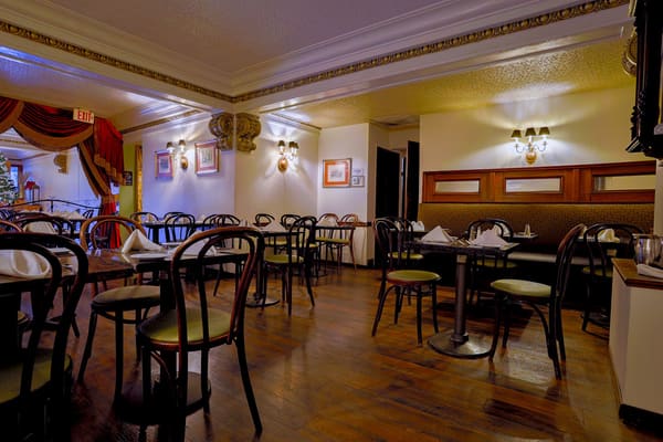 Dobson's Bar & Restaurant