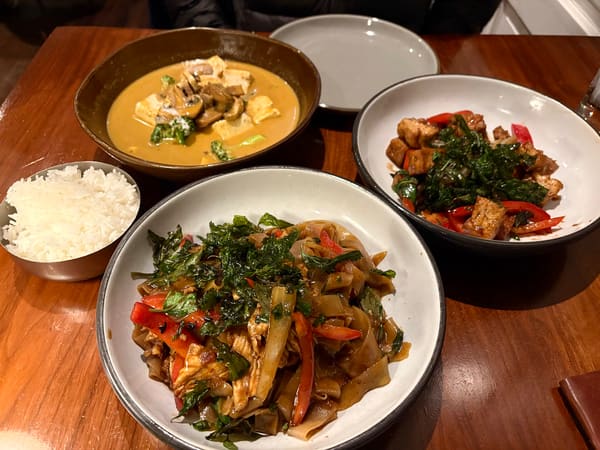26 Thai Kitchen & Bar (Midtown)
