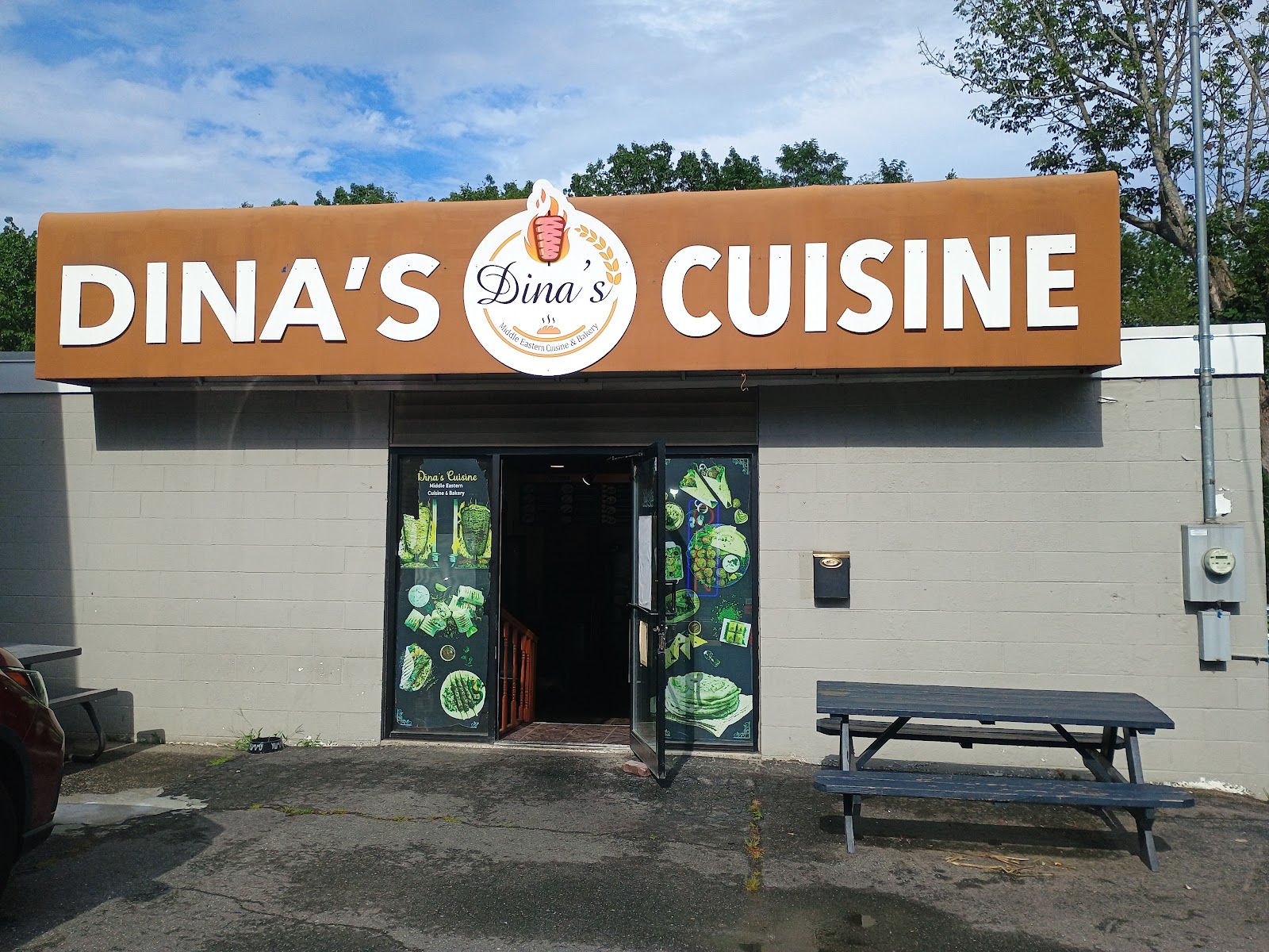 Dinas Cuisine