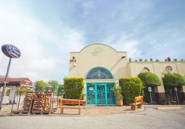 El Tiempo Cantina