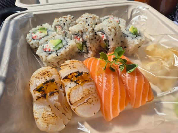 Yoshi's Sushi