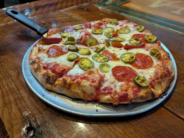 Aracri Pizzeria on Gay