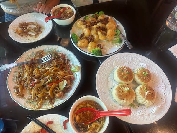 Golden Noodle & Bao 麺面俱到