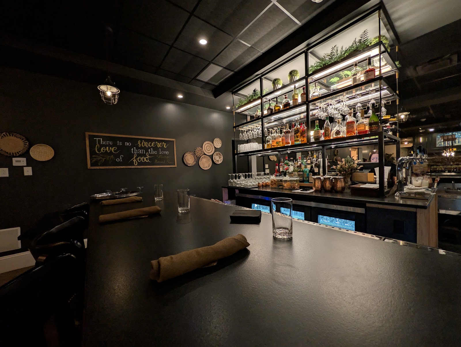 555 North Restaurant