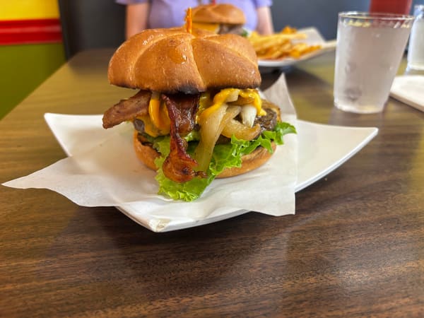 Mr Lu's Burgers & Seafood