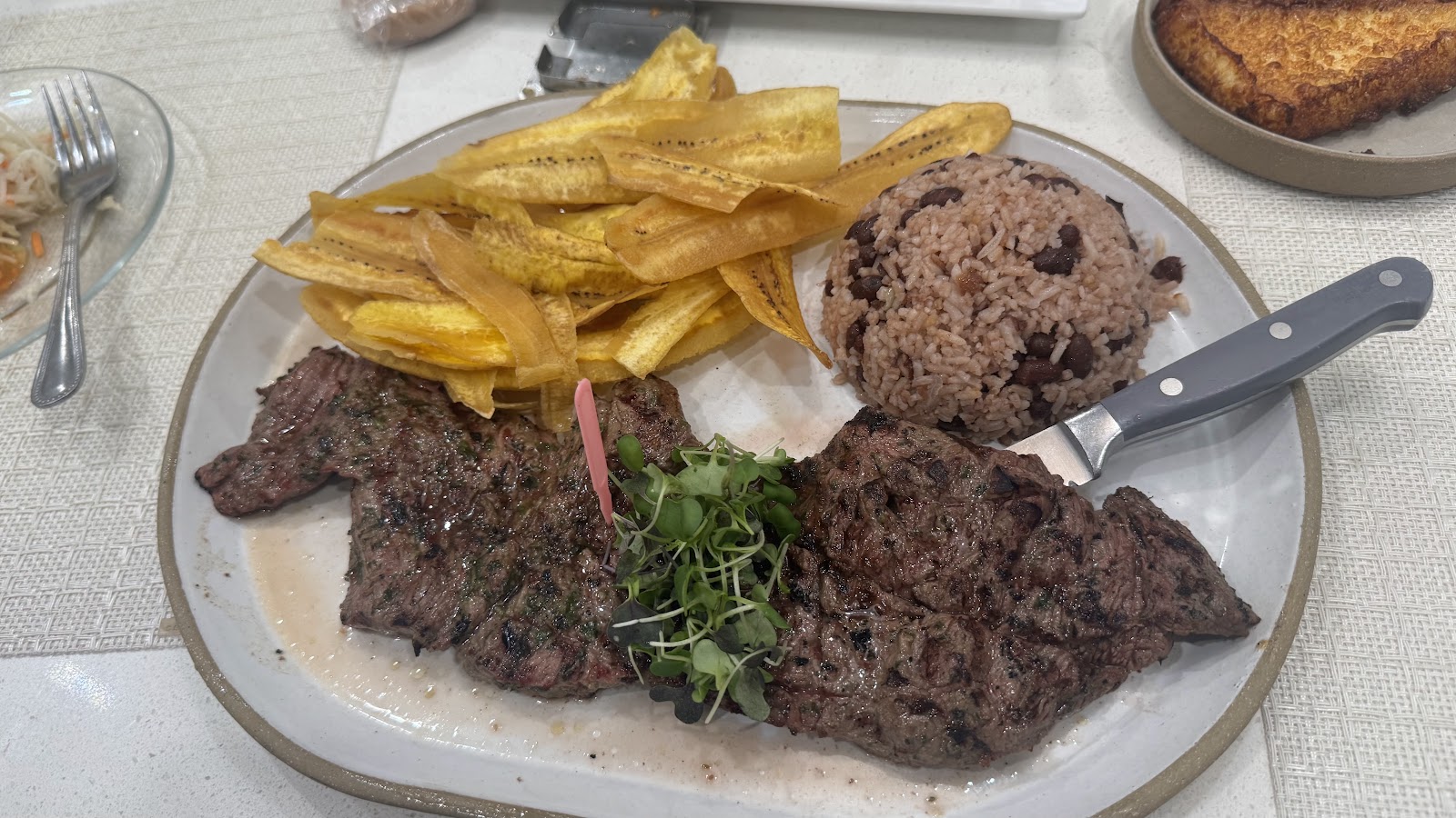 Madroño Restaurant
