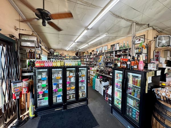 Morris Deli, Liquor & Catering