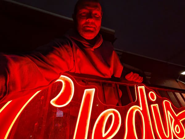 Cledis Burgers & Beer - Gulch