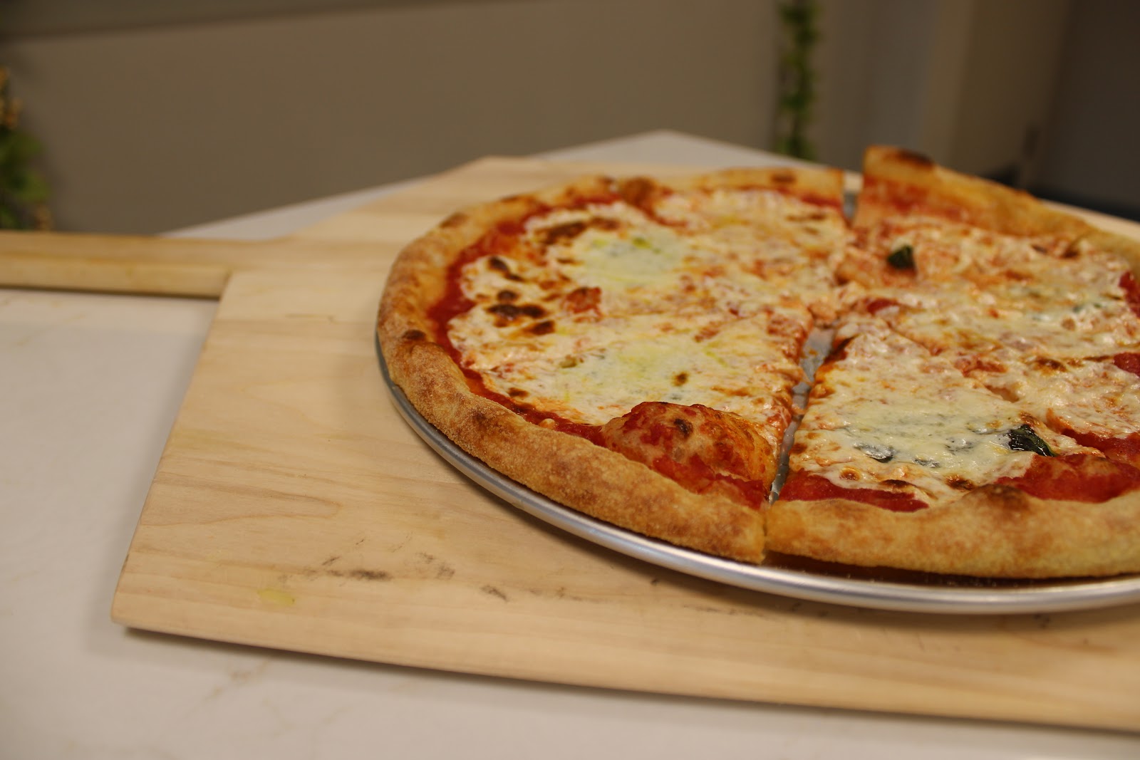 Lusha Pizza