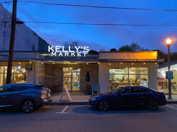 Kelly's Market & Deli