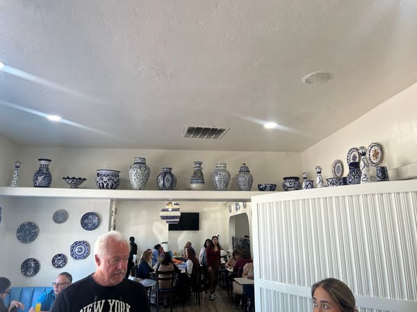 Talavera Azul/ Chilaquiles