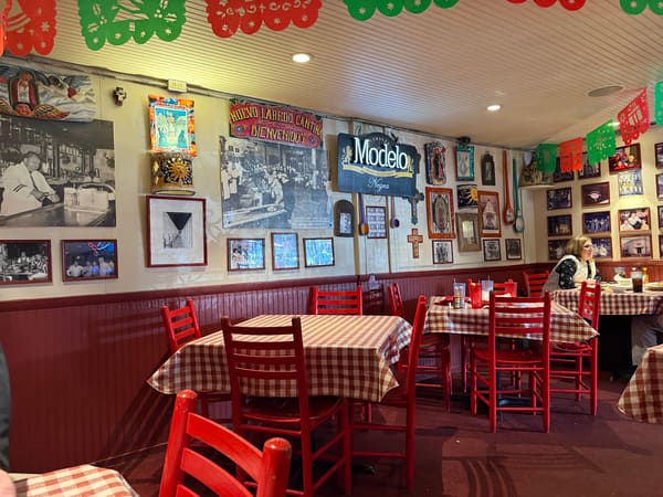 Nuevo Laredo Cantina