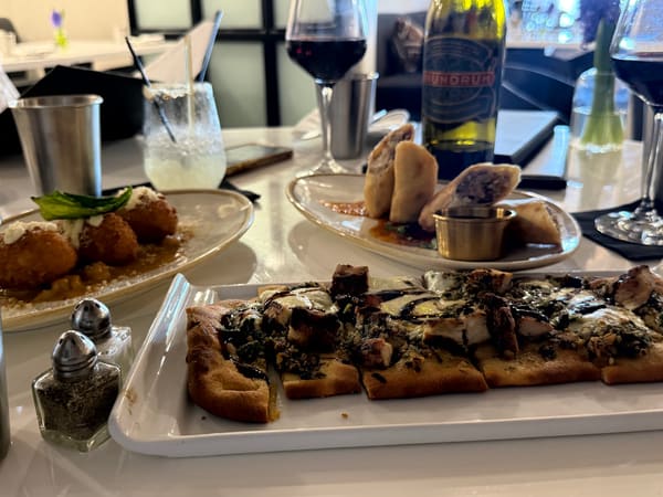 Aperitif Spritz + Bites
