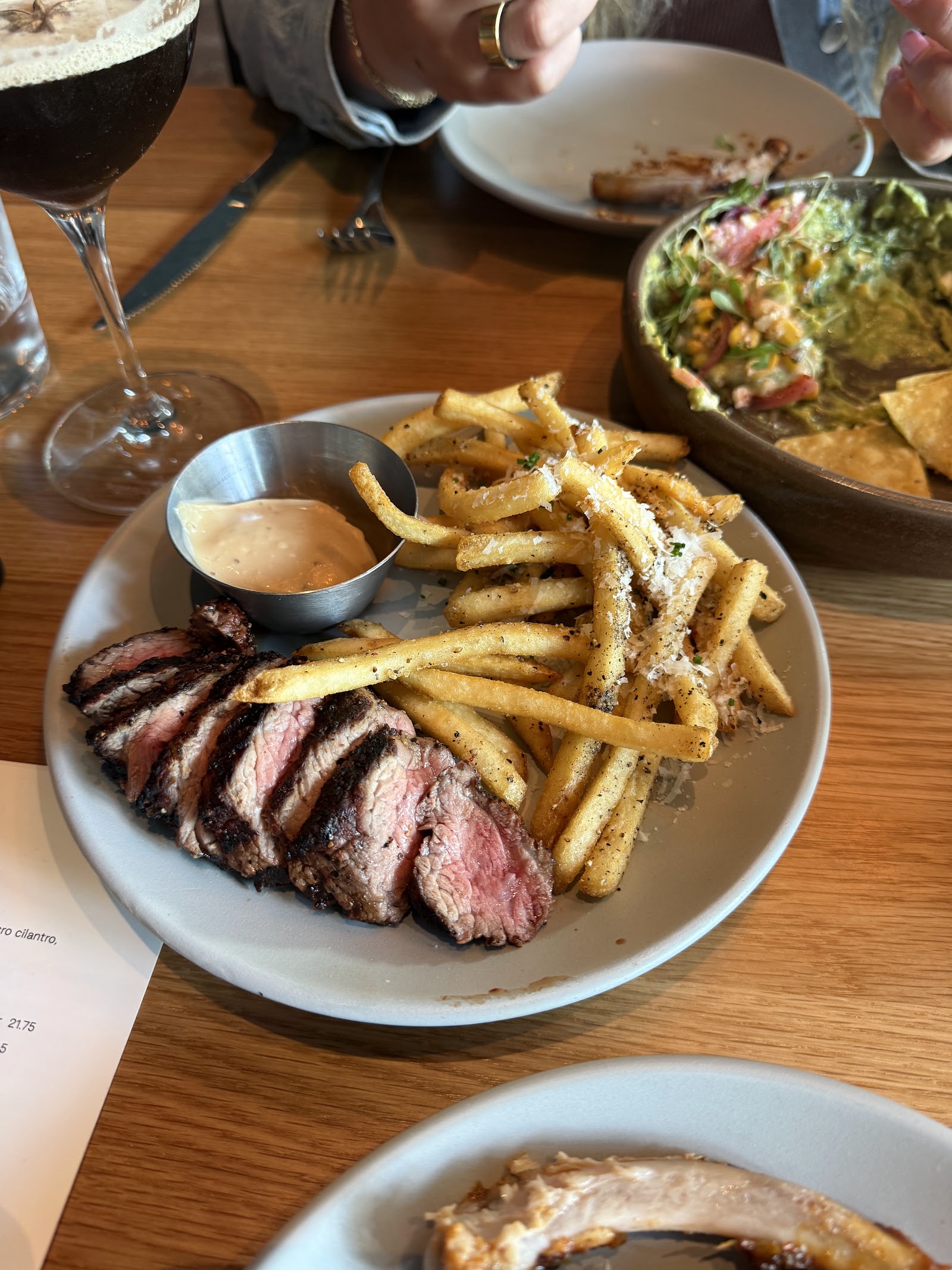 Earls Kitchen + Bar - Nashville Yards