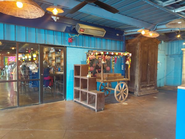 No Mas! Cantina