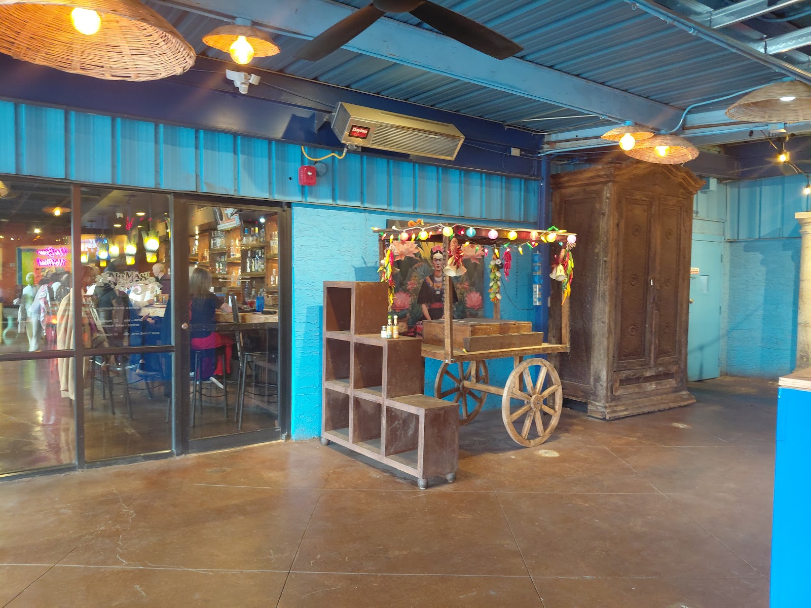 No Mas! Cantina