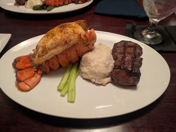 Parkshore Grill