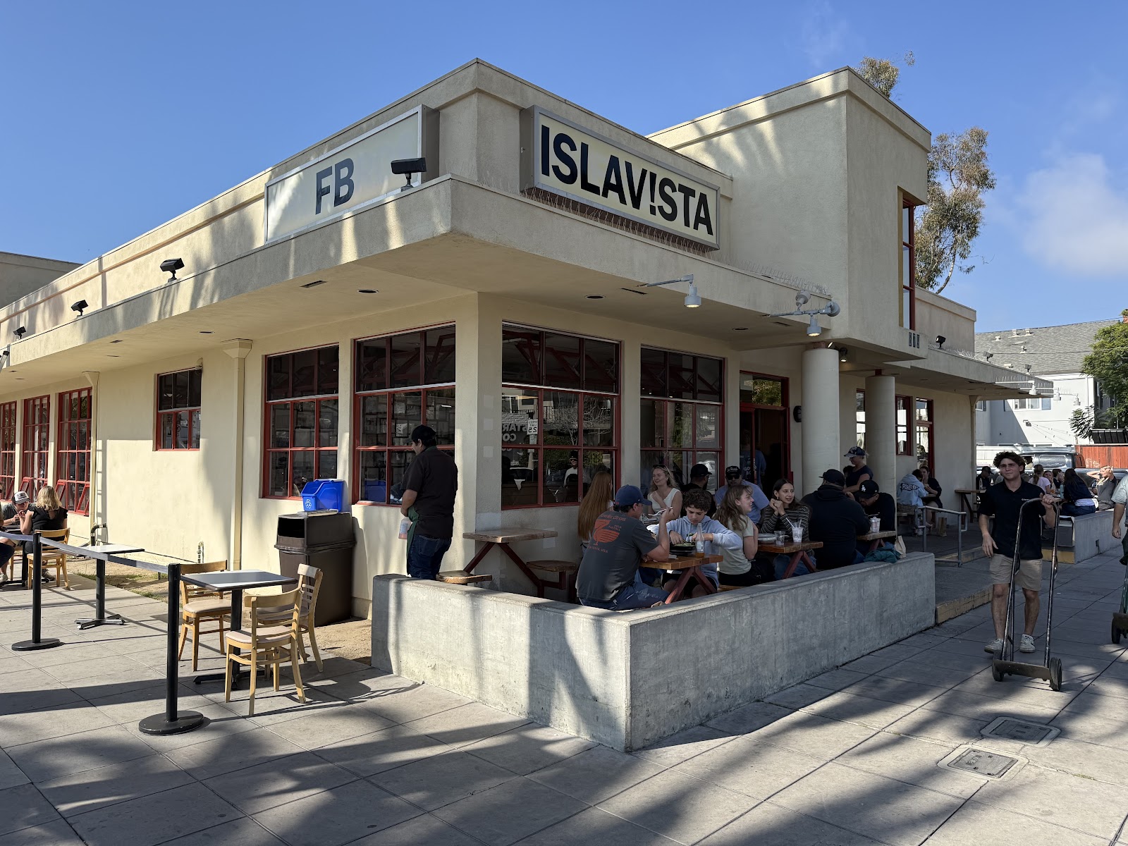 FB Isla Vista