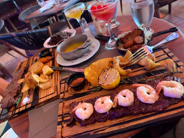 Sala'o Cuban Restaurant & Bar - Live music