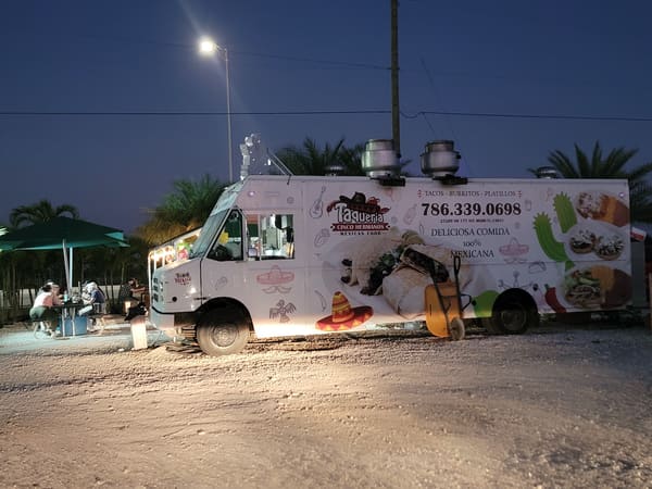 Taqueria 5 Hermanos Food Truck