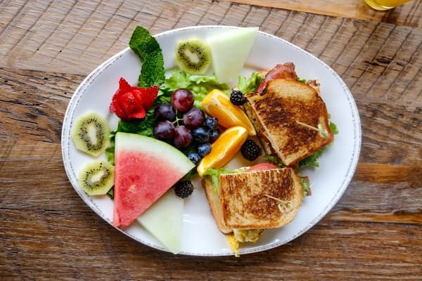 Vida Verde Kitchen
