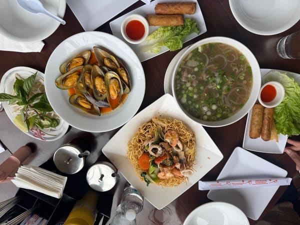 Sunset Phở Caffe