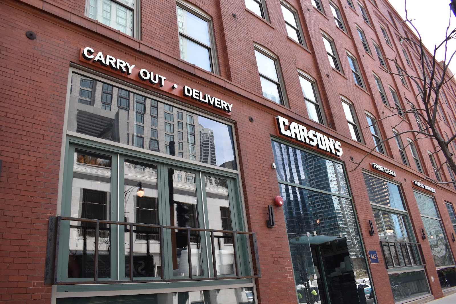 Carson’s Prime Steaks & Famous Barbecue – Chicago (Streeterville)