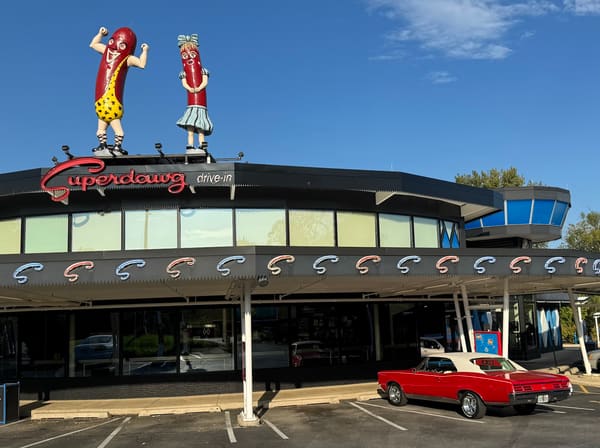 Superdawg Drive-In