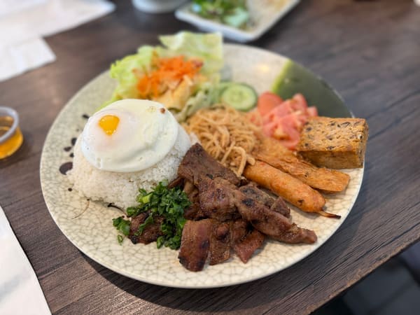 Bếp Nhà (Viet Kitchen)