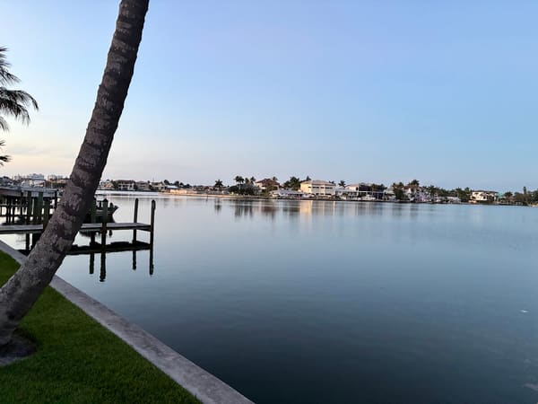 Buzz's Lighthouse Restaurant
