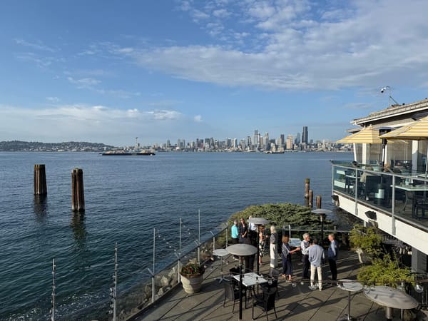 Salty's on Alki Beach