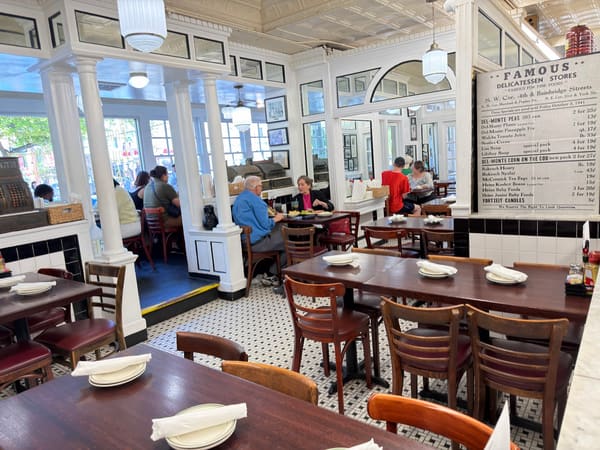 Famous 4th Street Delicatessen