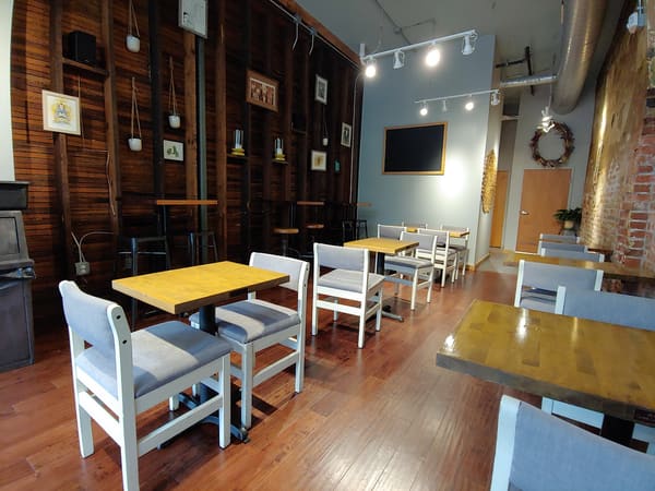 Cravings Café