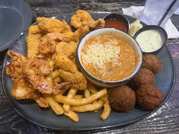 Walk-On's Sports Bistreaux - The Colony Restaurant