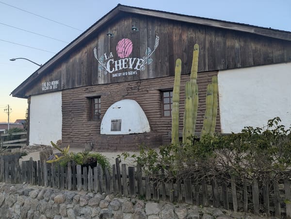 La Cheve Bakery and Brews