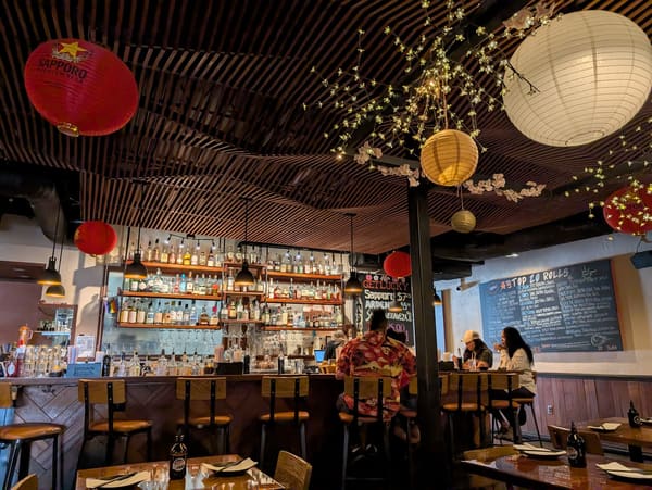 Lucky AF: Asian Fusion & Sushi