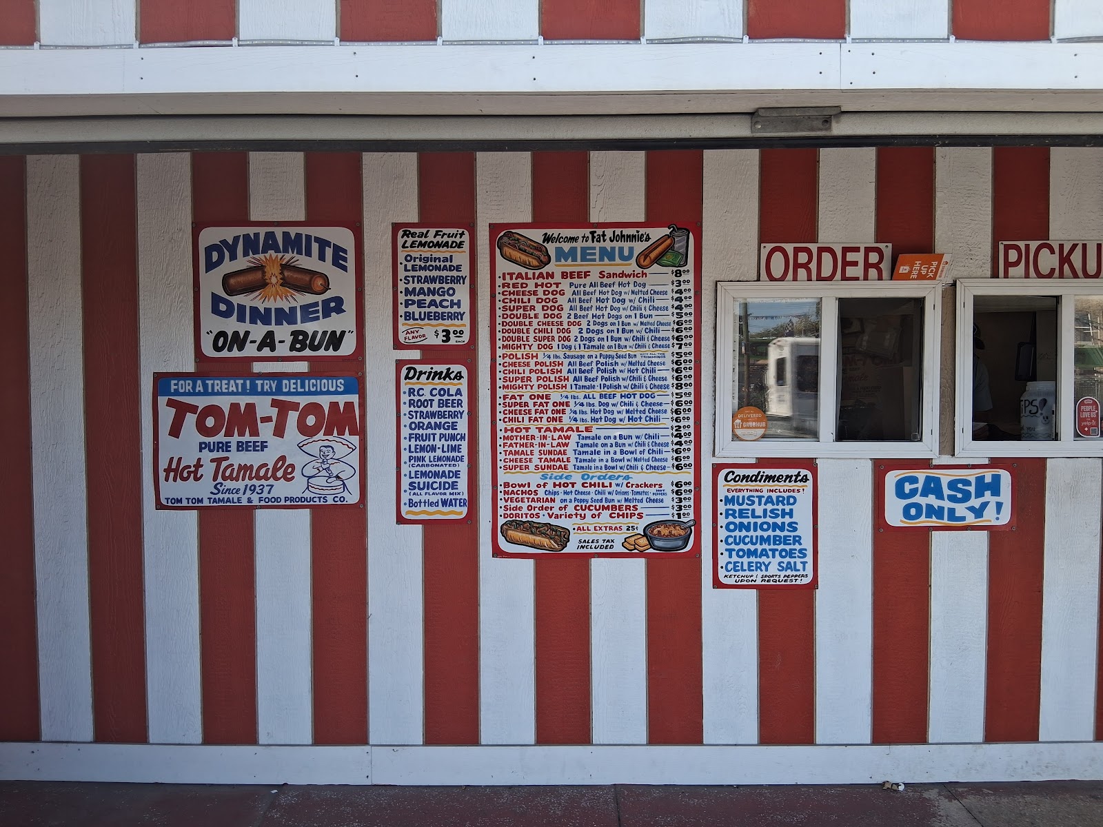 Fat Johnnie's Famous Red Hots