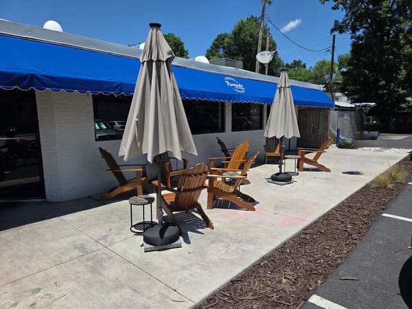 Riverside Tavern
