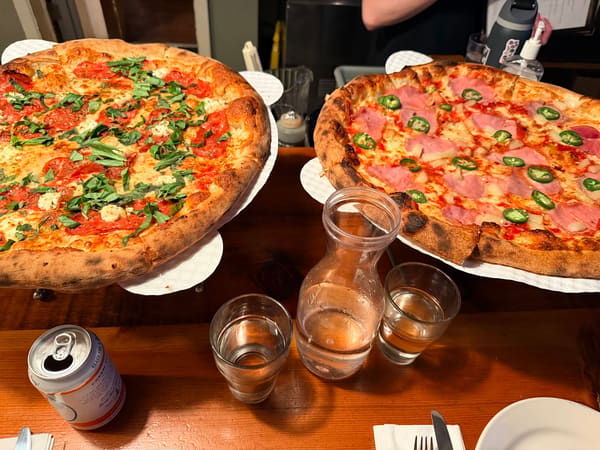 Apizza Scholls