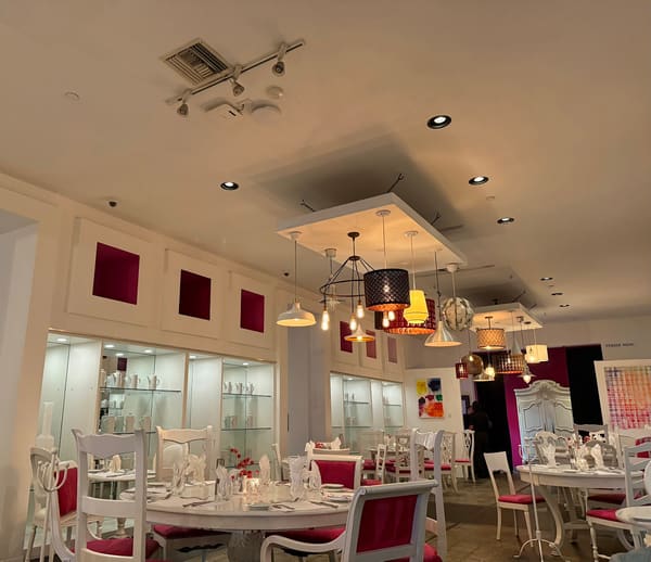 Eight4Nine Restaurant & Lounge