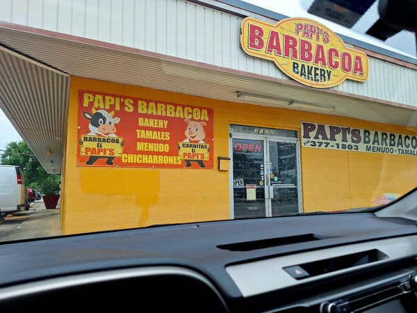 Papi's Barbacoa And Bakery
