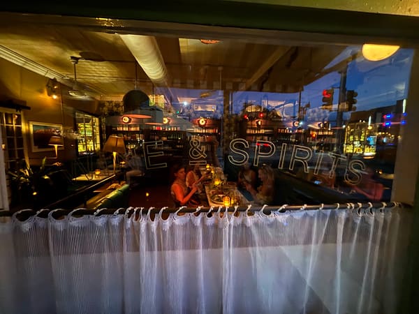 Hillside Farmacy