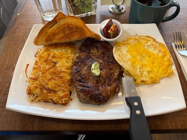 Magnin Street Cafe & Bistro