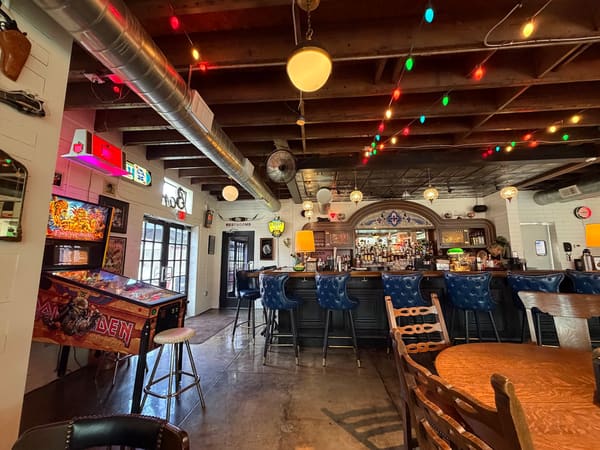 Willow's Smokehouse & Tavern