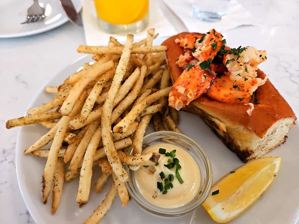 Little Em's Oyster Bar