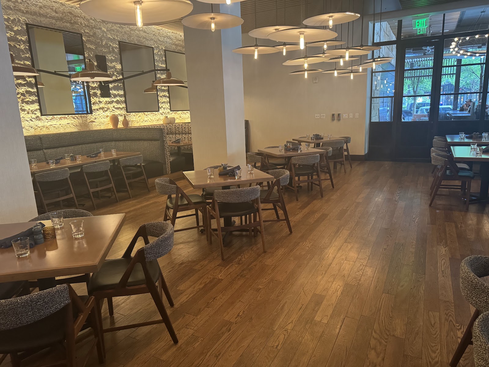 Corner Restaurant
