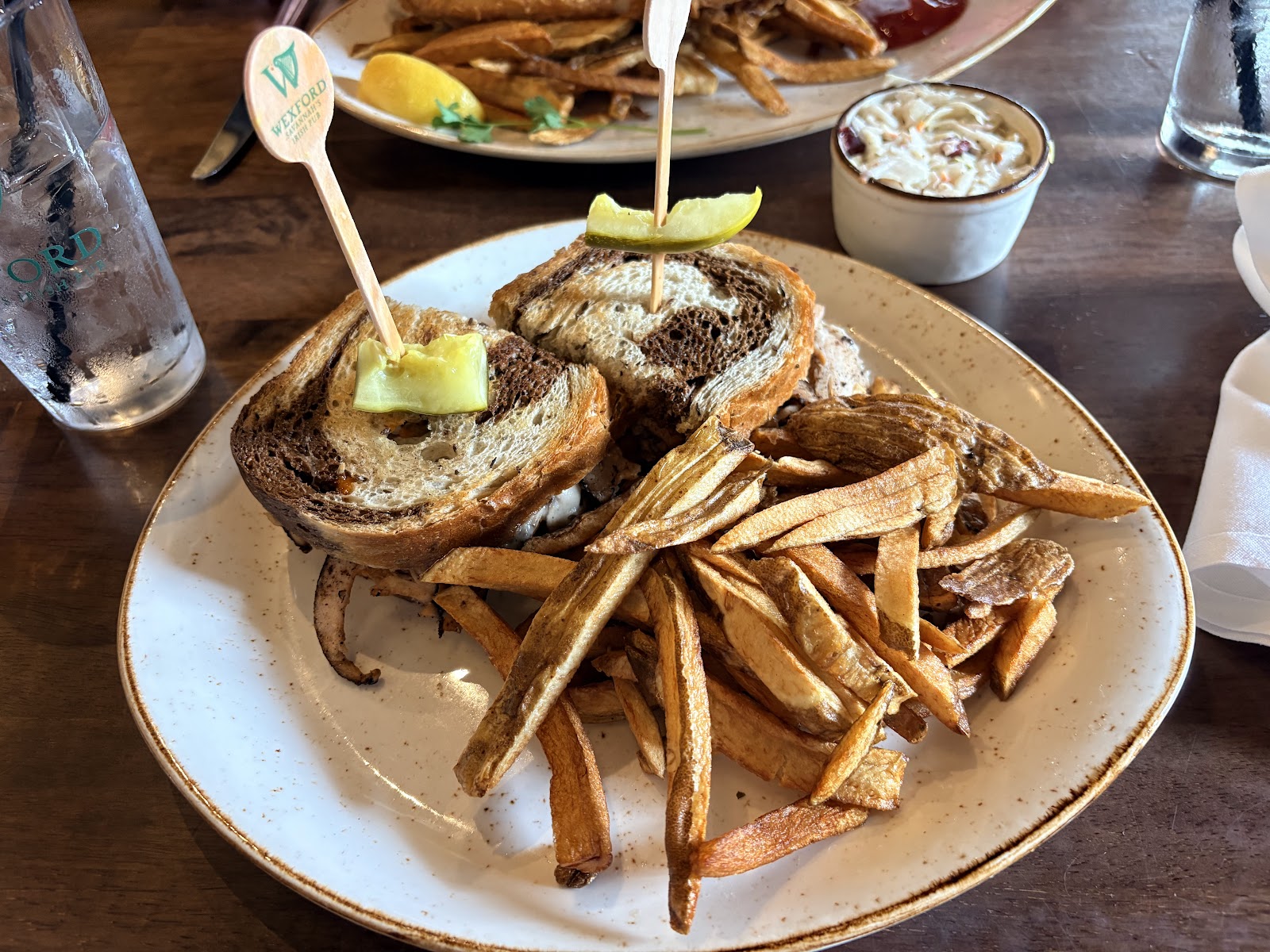 Wexford, Savannah's Irish Pub