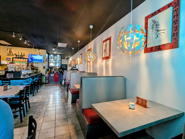 Ahi Asian Bistro, Sushi and Thai restaurant